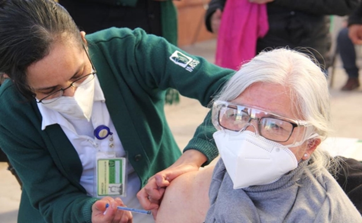 Adultos mayores reclaman por falta de vacunas en Tuxtla Gutiérrez, Chiapas