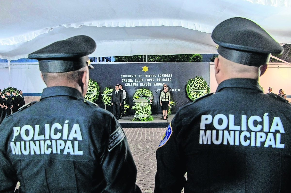 Sí detendrán a asesinos de policías municipales, afirman