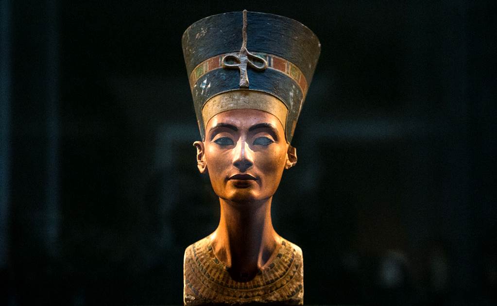 Nefertiti podría yacer junto a tumba de Tutankamón