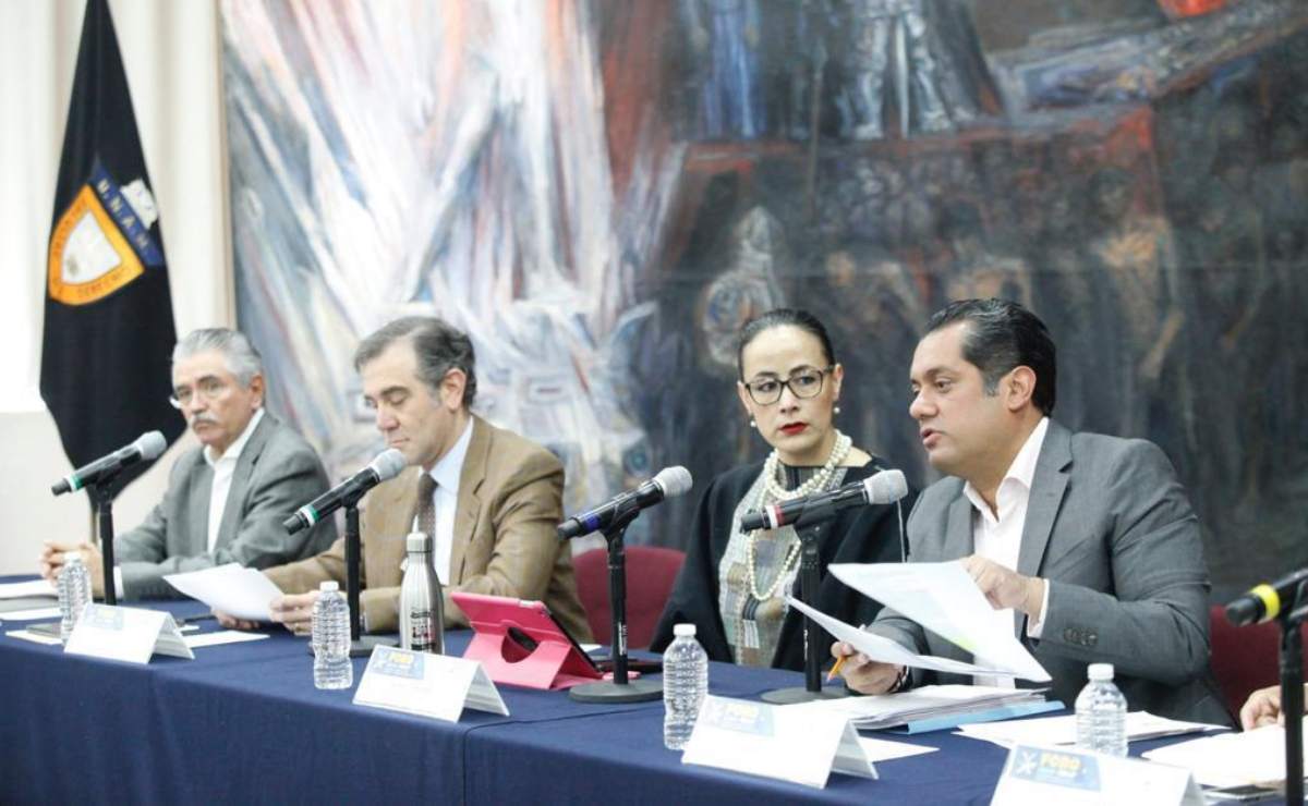 Chocan Lorenzo Córdova y Gutiérrez Luna; "le dejo la vulgaridad al diputado"