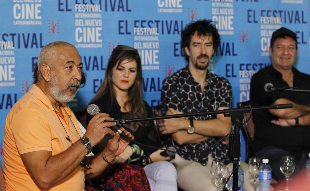 Leonardo Padura conversa en el Festival de Cine de La Habana