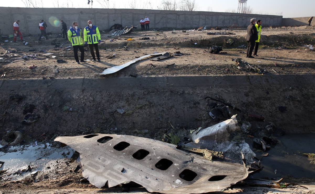 “Es culpa de quienes buscan la guerra”: hijo de víctima de avión derribado en Irán