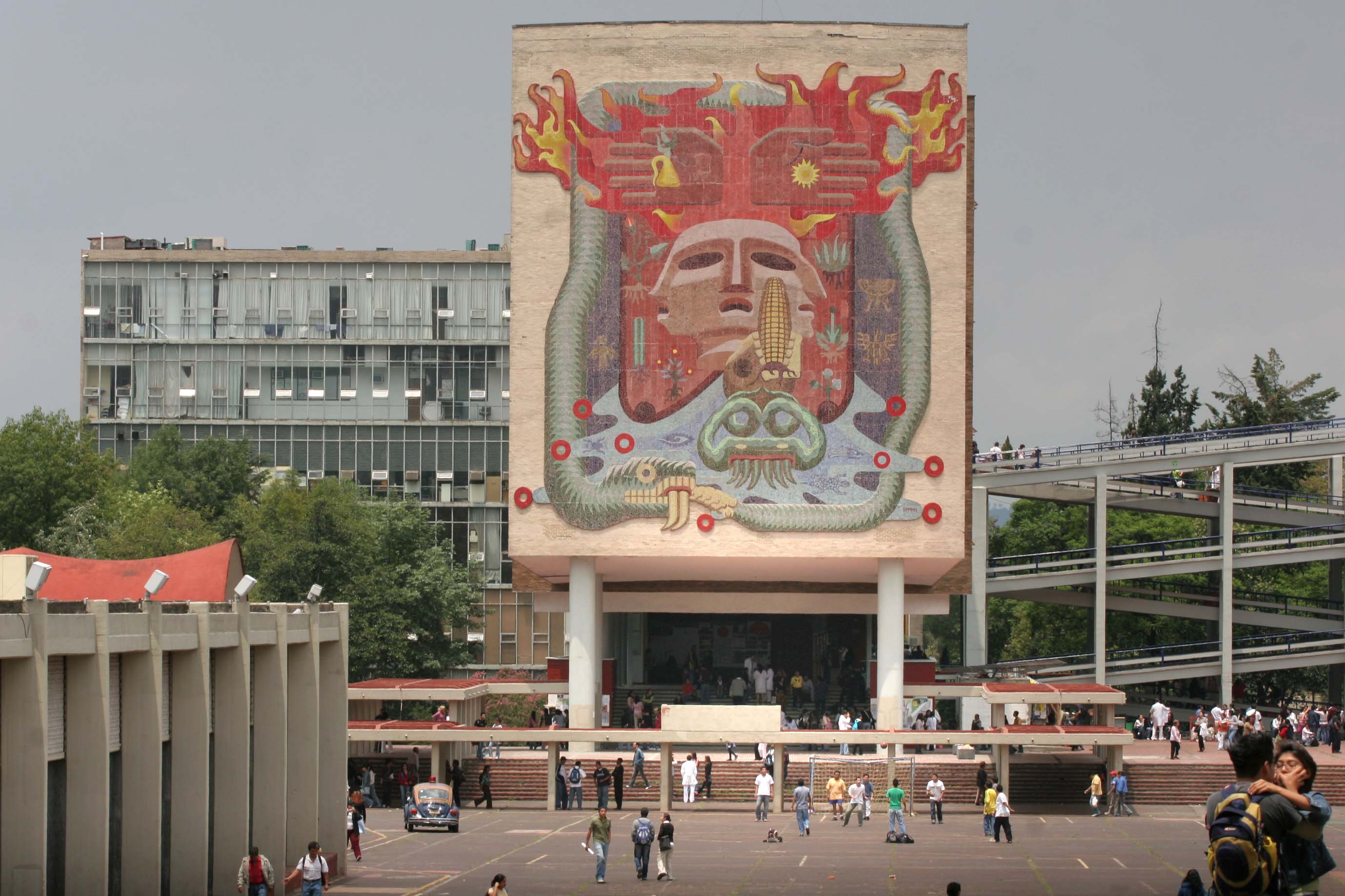 Facultad de Medicina denuncia y condena violencia digital durante evento