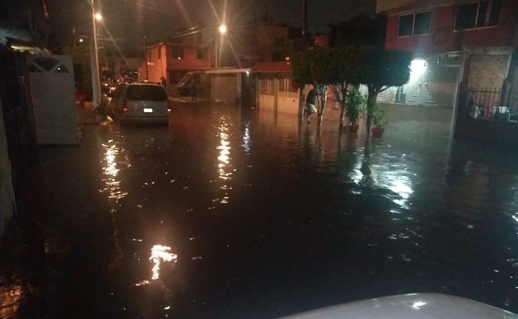 Activan por primera vez alerta púrpura en 5 alcaldías de CDMX tras fuertes lluvias