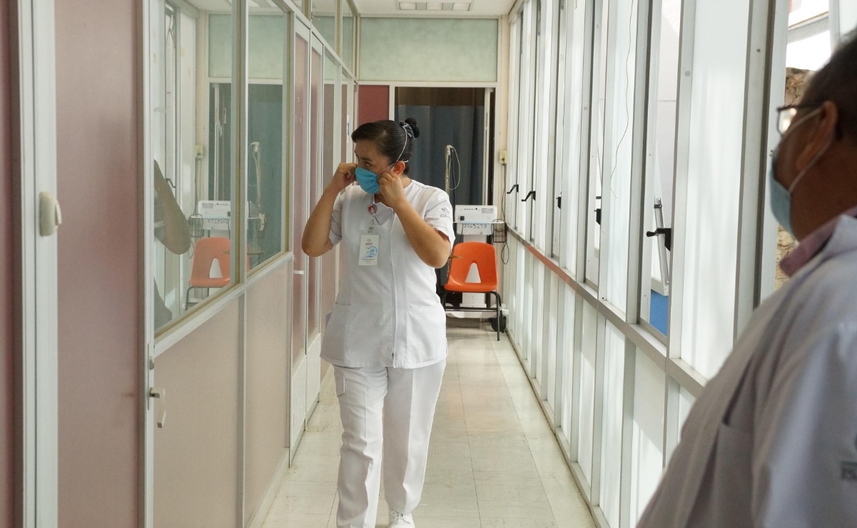 Pasantes de enfermería acusan que son forzados a mantenerse en hospitales