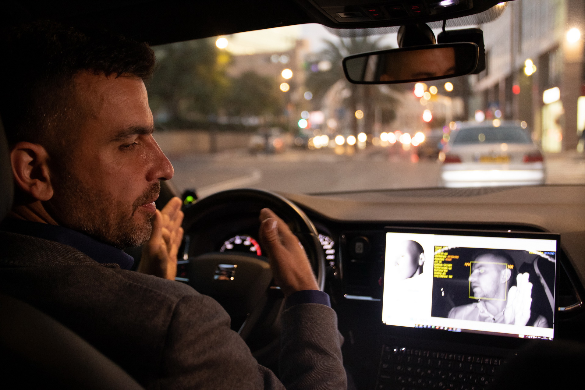 SEAT desarrolla inteligencia artificial para monitorear a los conductores