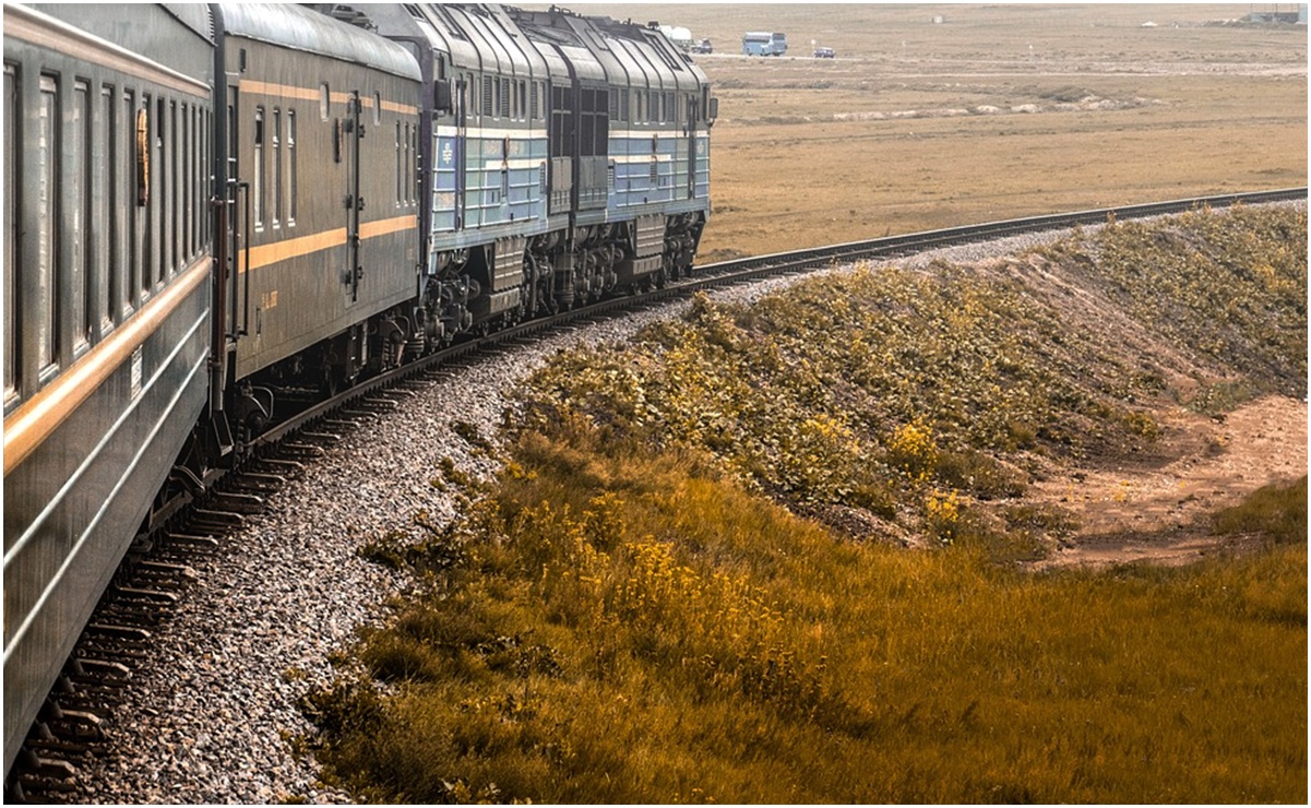 Sepultan a niño migrante de 8 años que murió al caer del techo de un tren  en Sinaloa