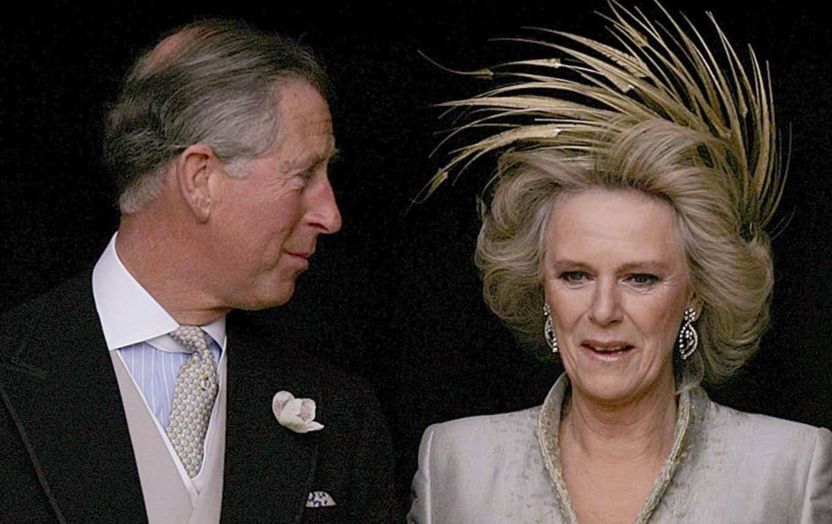 Carlos III y su 'Modern Family': divorcios, hijastros y un hijo rebelde