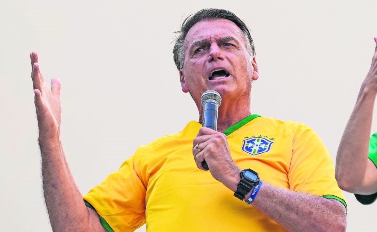 Bolsonaro dice que sufre "persecución sin fin" tras nuevo revés judicial, es inhabilitado por 8 años