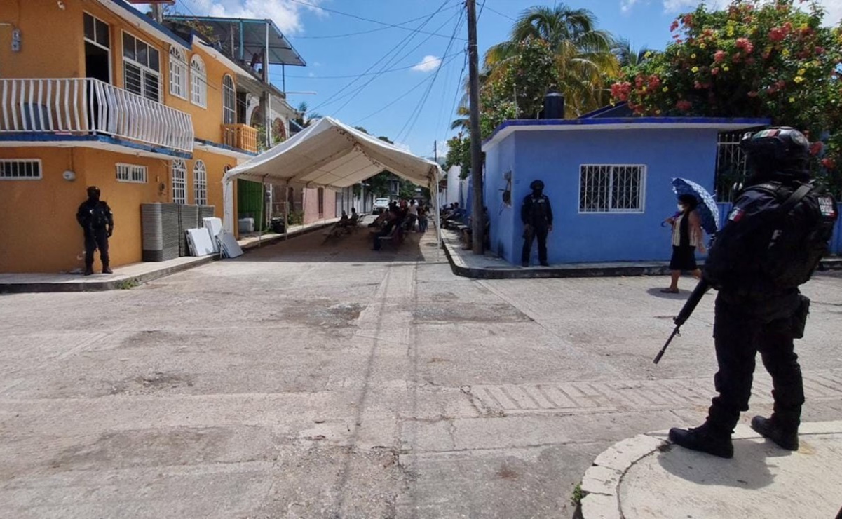 Con armas largas, GN y Ejército custodian velorio de periodista asesinado en Guerrero