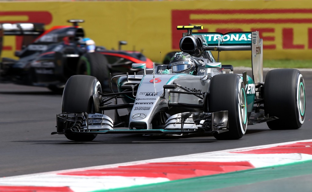 F1: Hamilton rompe récord de velocidad en práctica