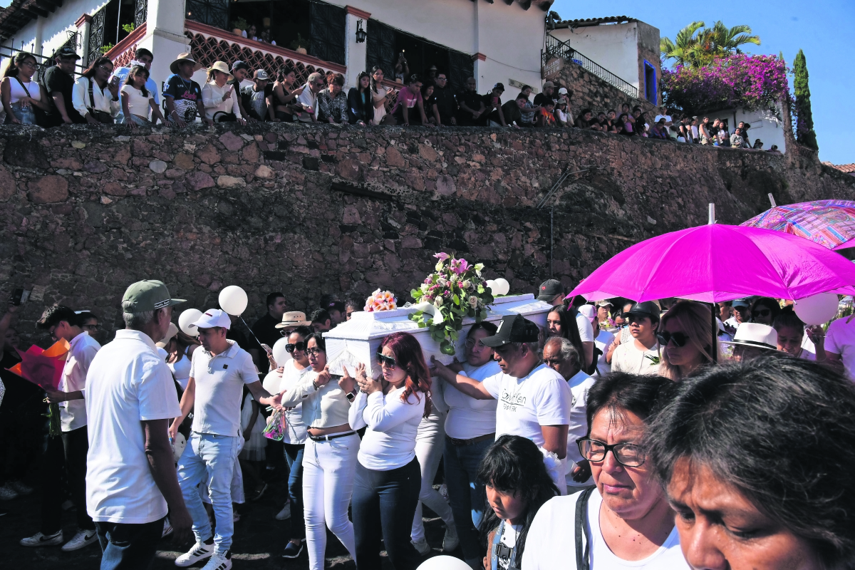 Sigue en el Semefo cadáver de Ana Rosa, mujer linchada en Taxco