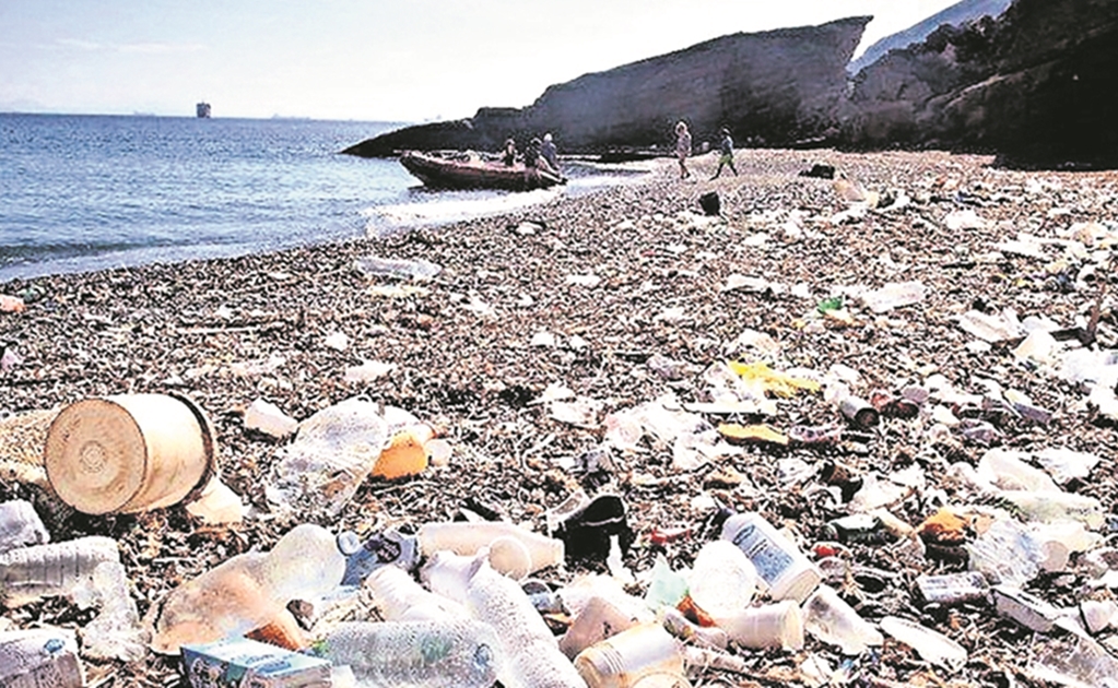 Unión Europea prohibirá objetos de plástico de un solo uso para 2021