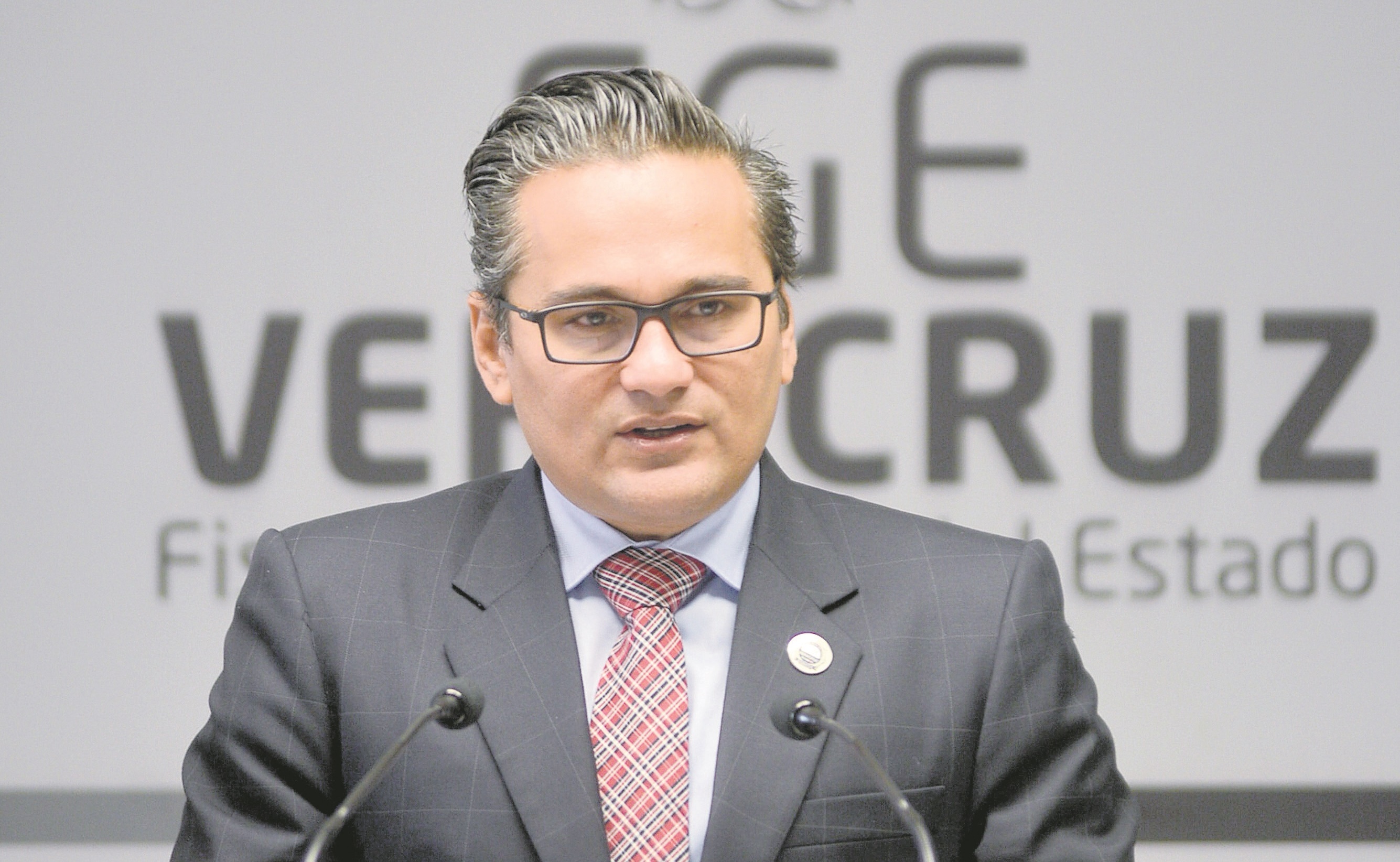 Fiscal de Veracruz pone el mal ejemplo