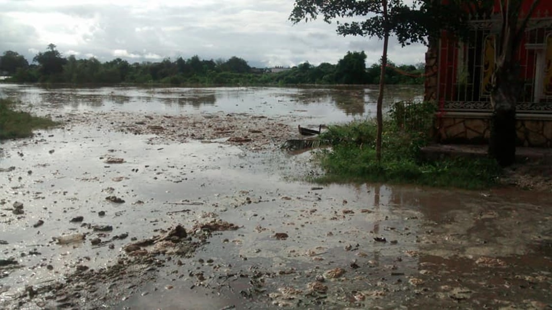 Huracán "Blas" provoca inundaciones en Tepic, Nayarit