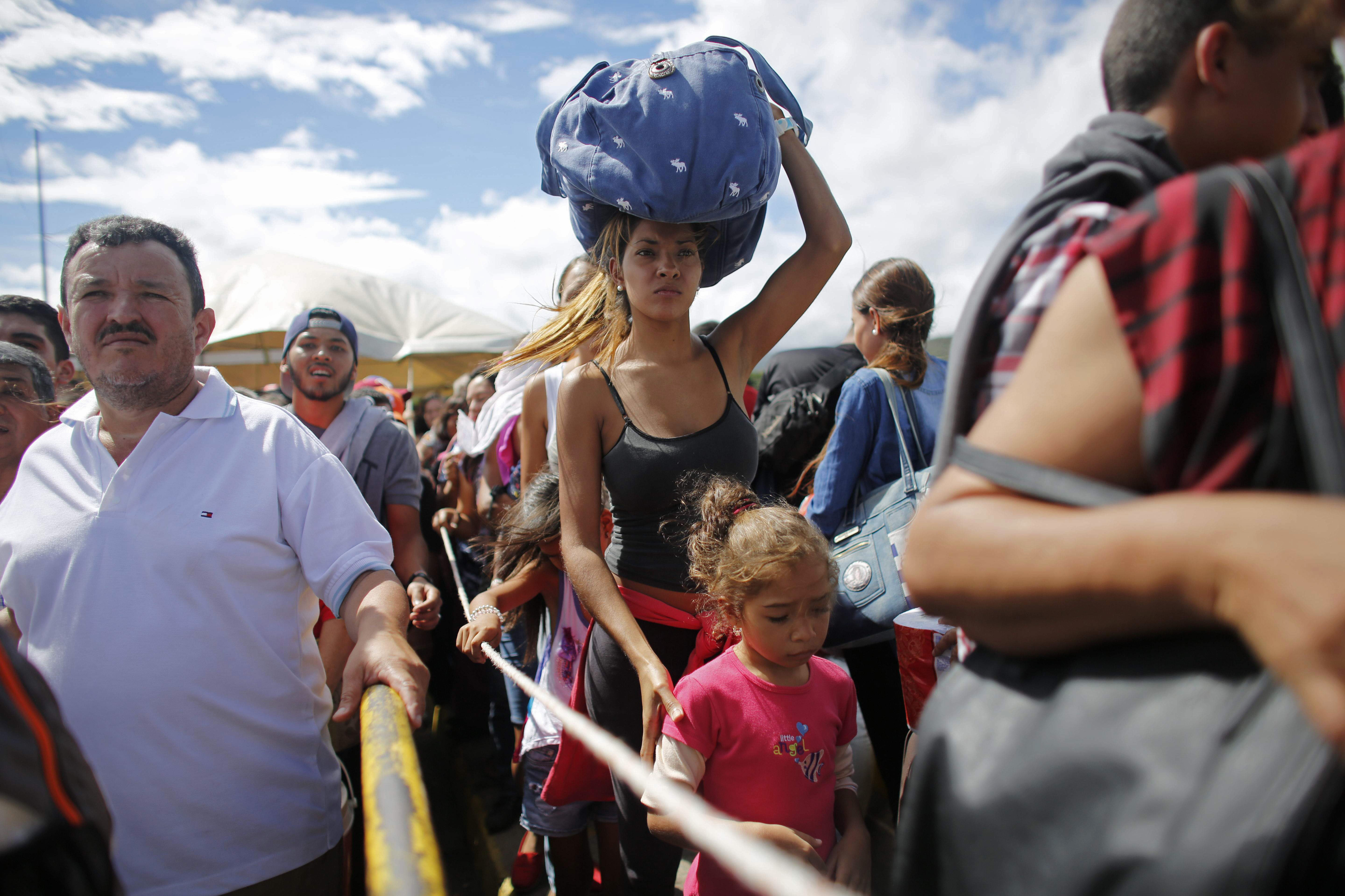 Colombia deportará a 33 venezolanas indocumentadas