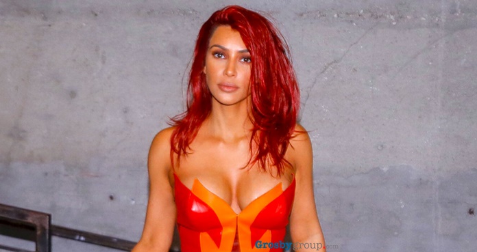 Kim Kardashian presume look de 'fuego' con jumpsuit de látex