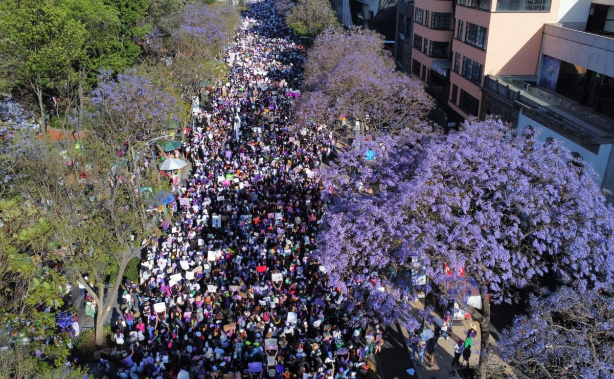 FOTOS: Así se ve desde un dron la marea morada de este 8 de Marzo en la CDMX