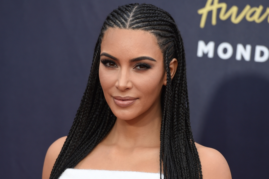 Kim Kardashian arrepentida por brindar polémico consejo sobre el trabajo