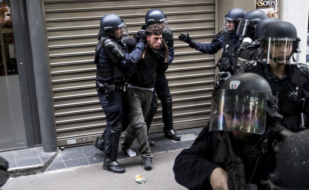 Detienen a 81 en protestas contra ley laboral en Francia