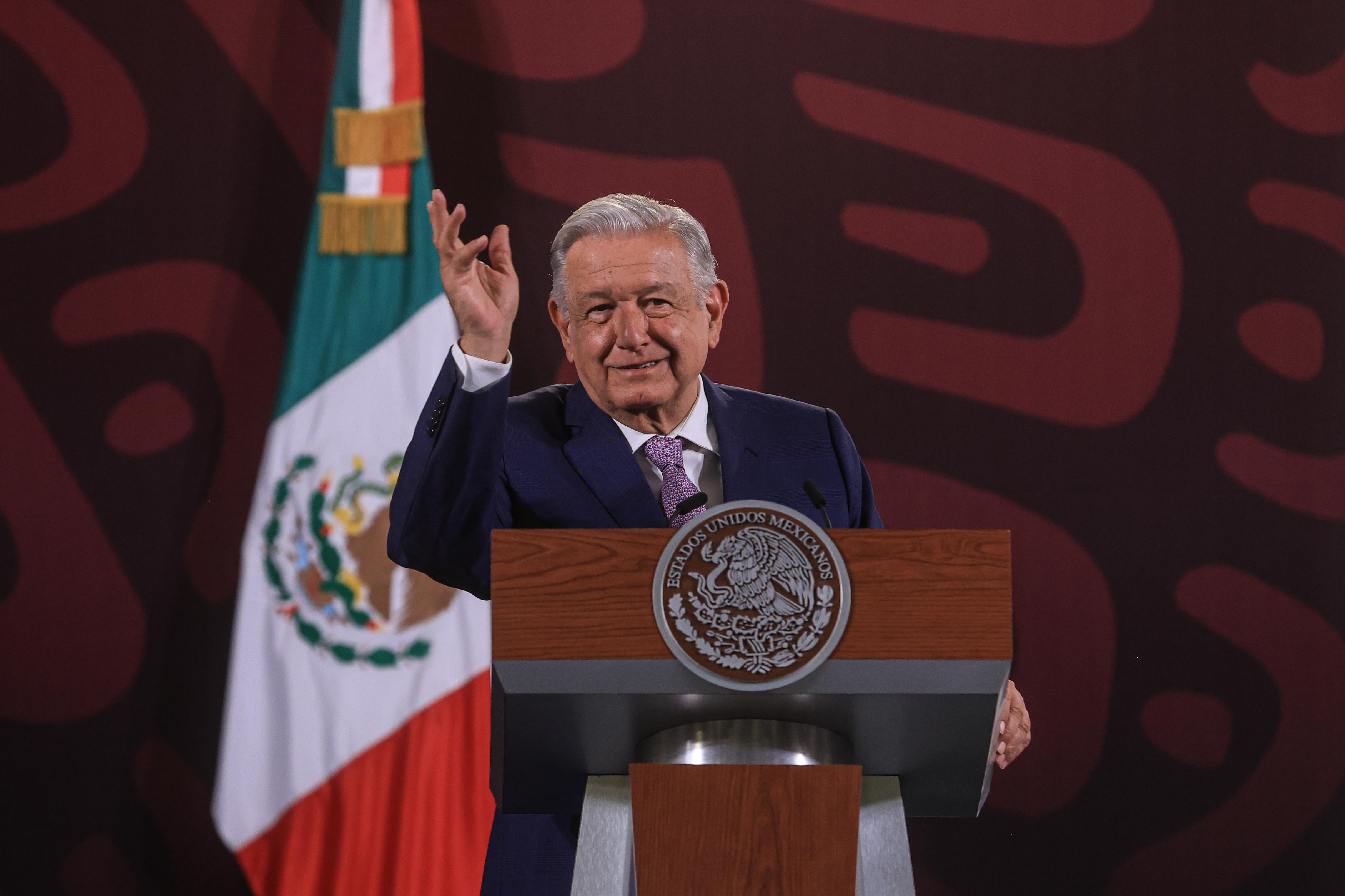 AMLO pide a Biden y Trump "no culpar a México" de la migración en el debate