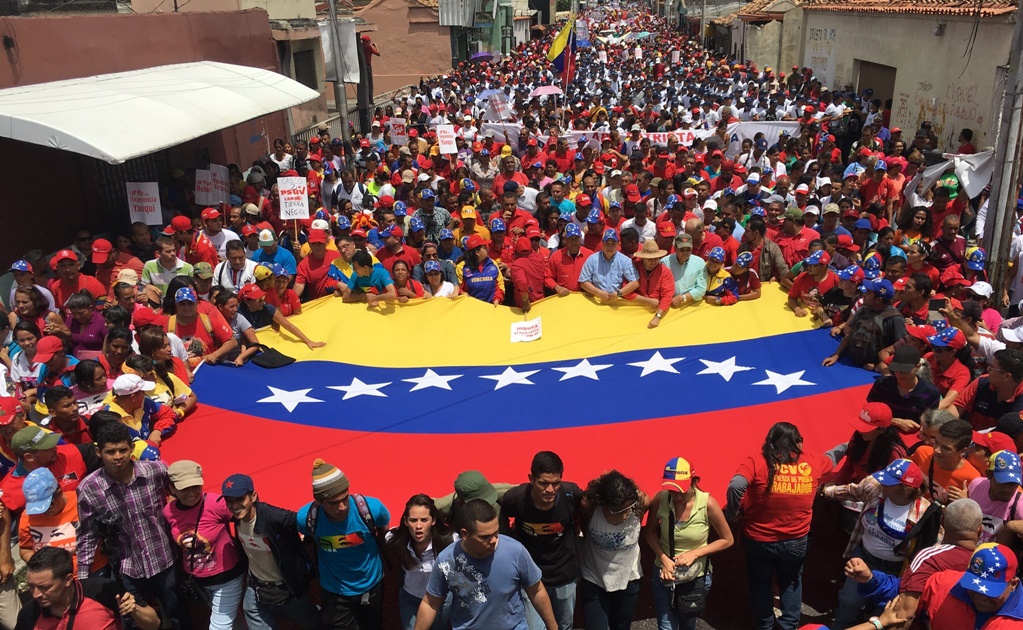 Chavismo toma calles de Venezuela