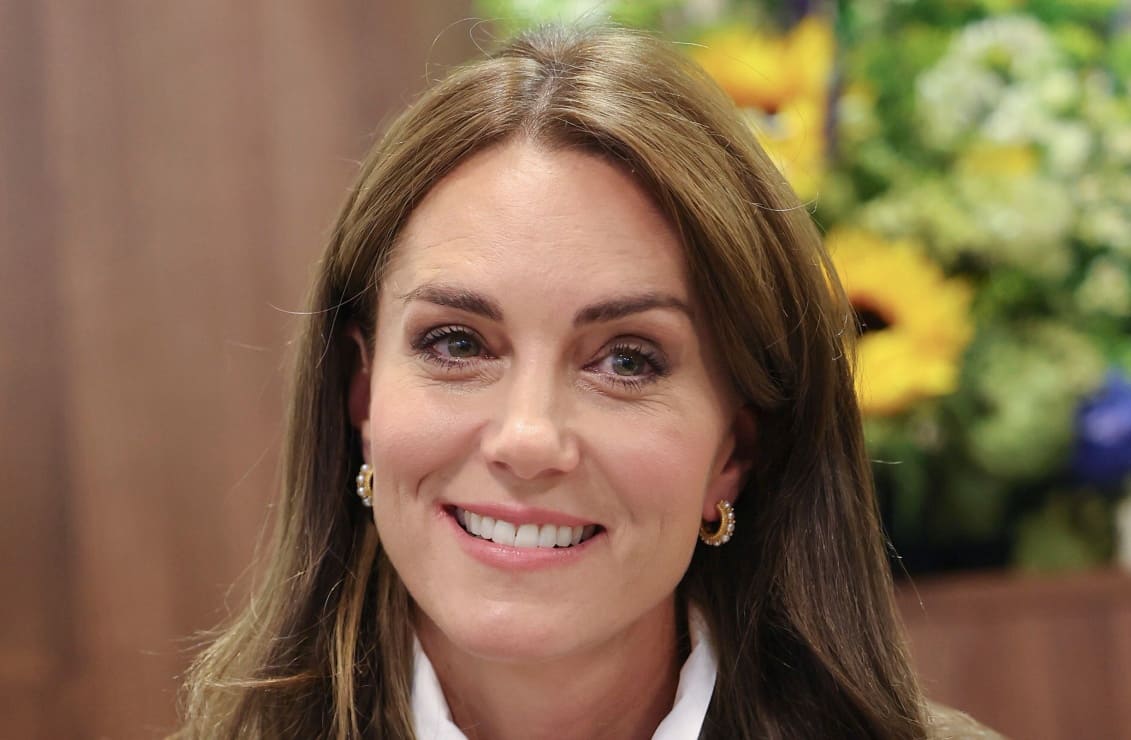Kate Middleton, en silla de ruedas, demuestra su habilidad en rugby