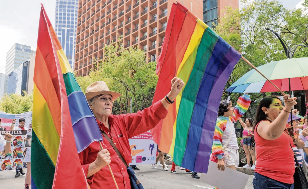 Crónica Marcha LGBTQ+. Exigen alto a transfeminicidios