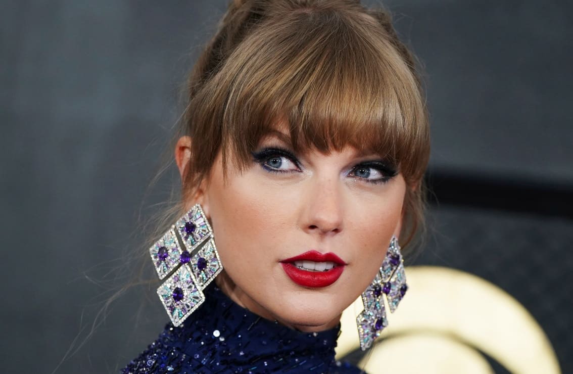 Taylor Swift aumenta los ingresos de su disquera con la venta de merch