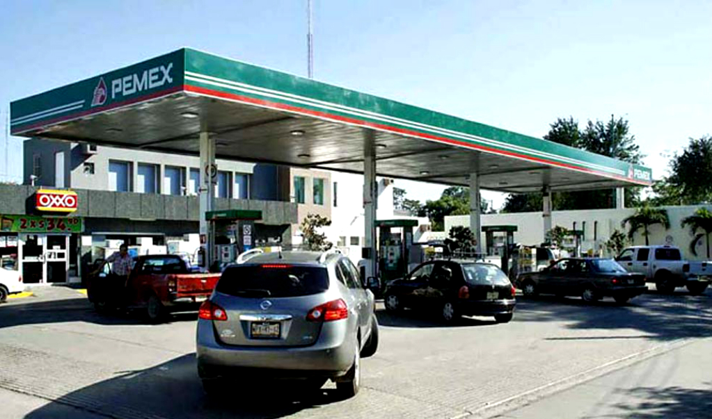 Gasolinas Magna y Premium subirán 2 centavos; el diesel 3 este miércoles