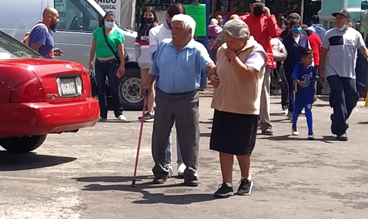 Pase de lista y acarreo de adultos mayores durante elecciones de Morena en Coyoacán