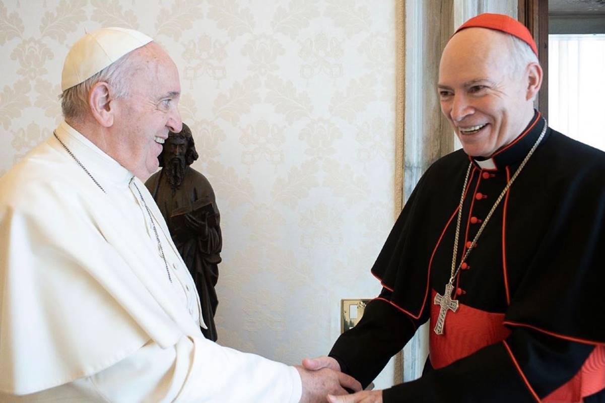 Cardenal Aguiar Retes sostiene encuentro con el papa Francisco