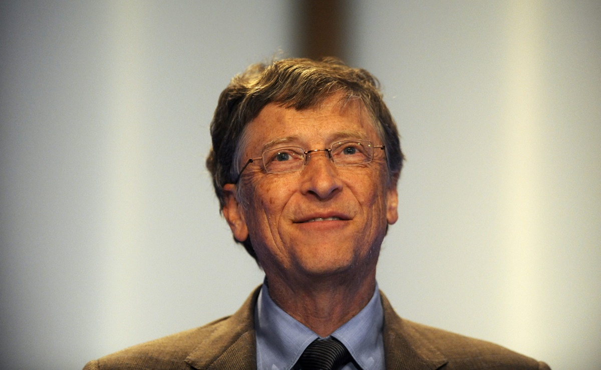 Los 4 libros “de lectura obligada” que Bill Gates recomienda leer este verano 2024