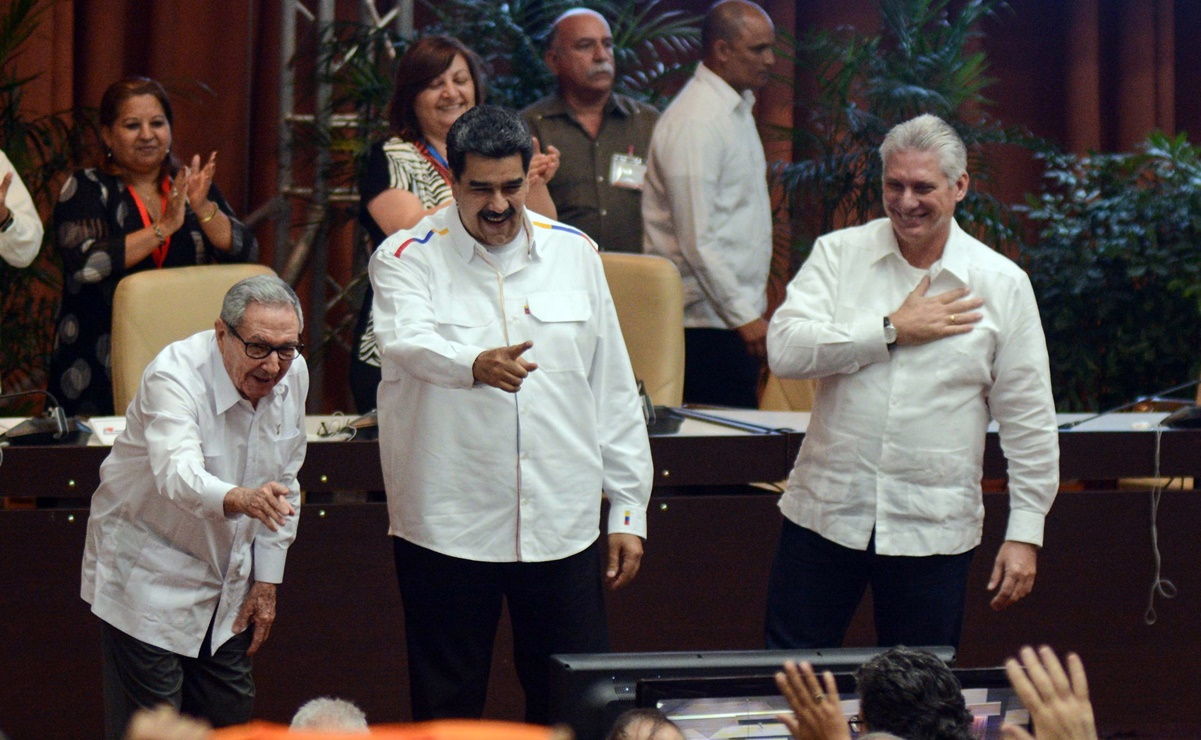 Nicolás Maduro destaca labor de AMLO; encabeza "frente contra el neoliberalismo", dice