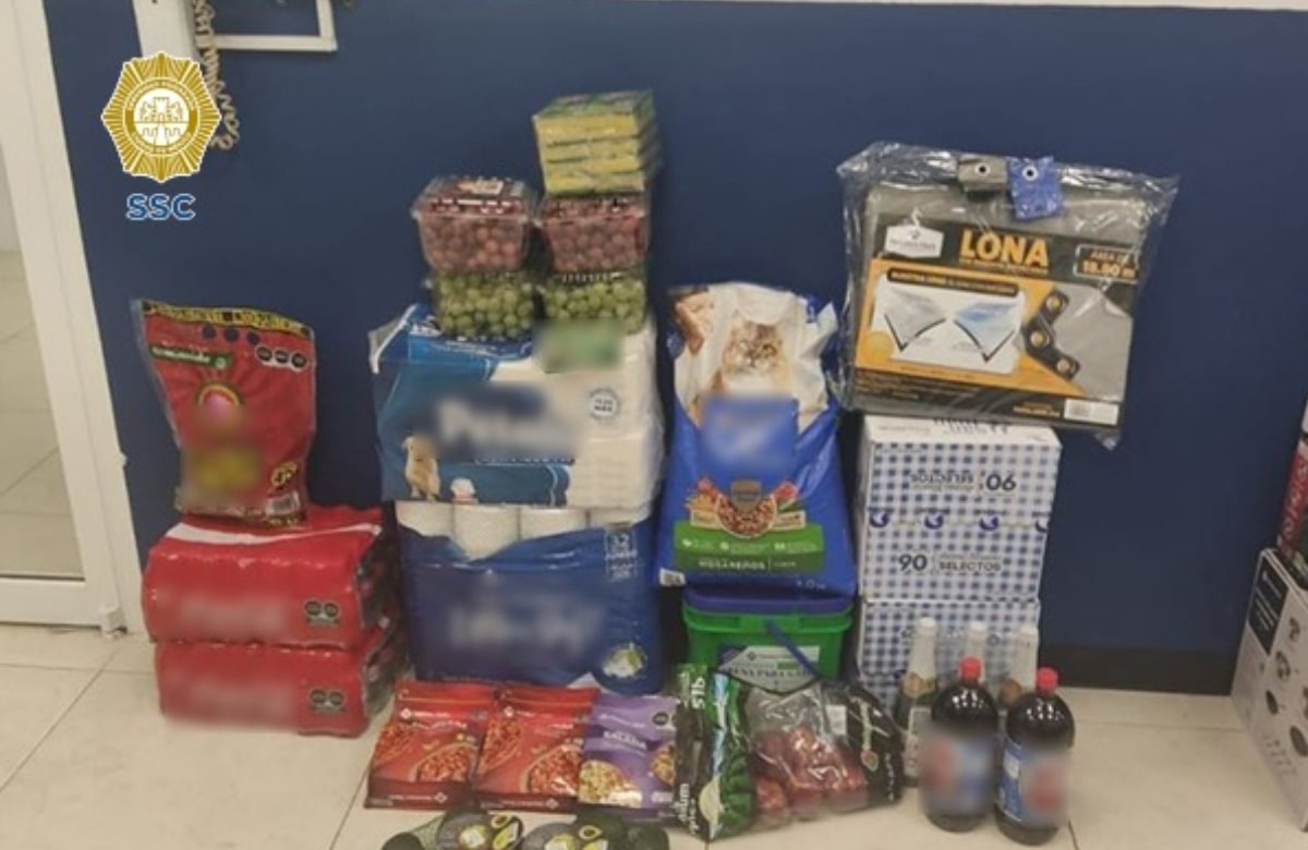 ¿Buen Fin? Capturan a 3 por robar 14 mil pesos en abarrotes de tienda de autoservicio en la GAM