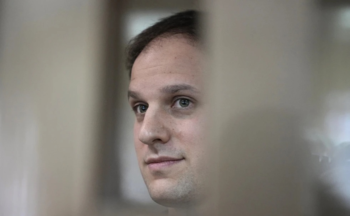 Embajadora de EU en Rusia visita en prisión a Evan Gershkovich, periodista acusado de espionaje