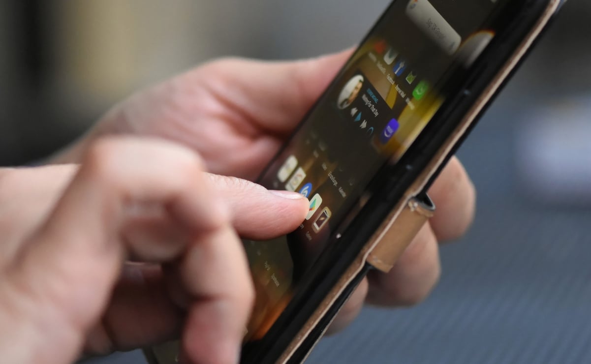 ¿Cómo funciona el touchscreen y el GPS de tu smartphone?