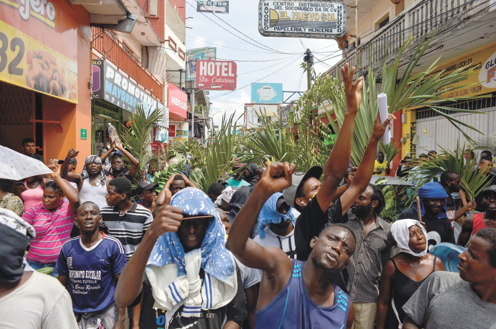 Migrantes africanos causan disturbios en Chiapas