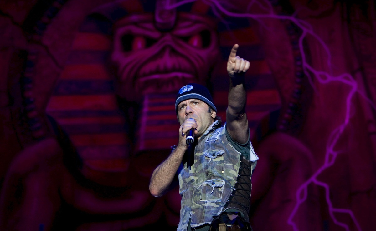 Bruce Dickinson, líder de Iron Maiden, dio positivo a Covid-19