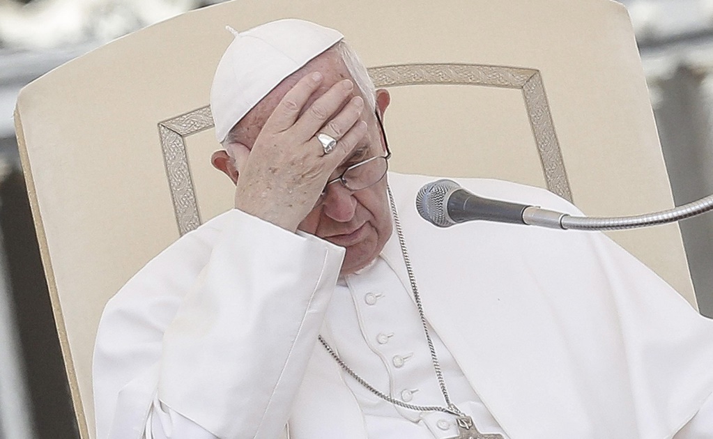 Papa expresa a Egipto condolencias por víctimas de avionazo
