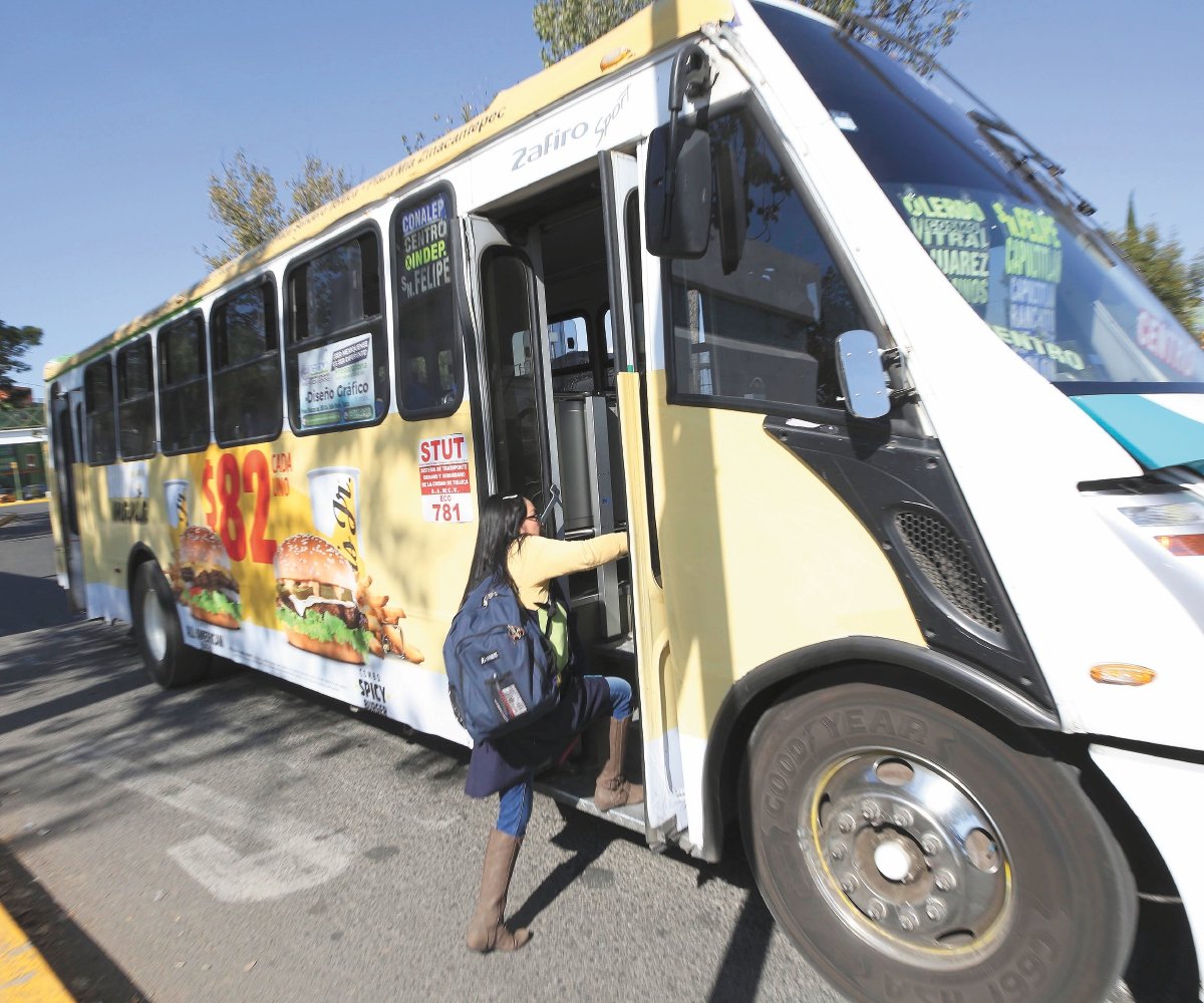 Toluca: mujeres sufren más acoso en el transporte