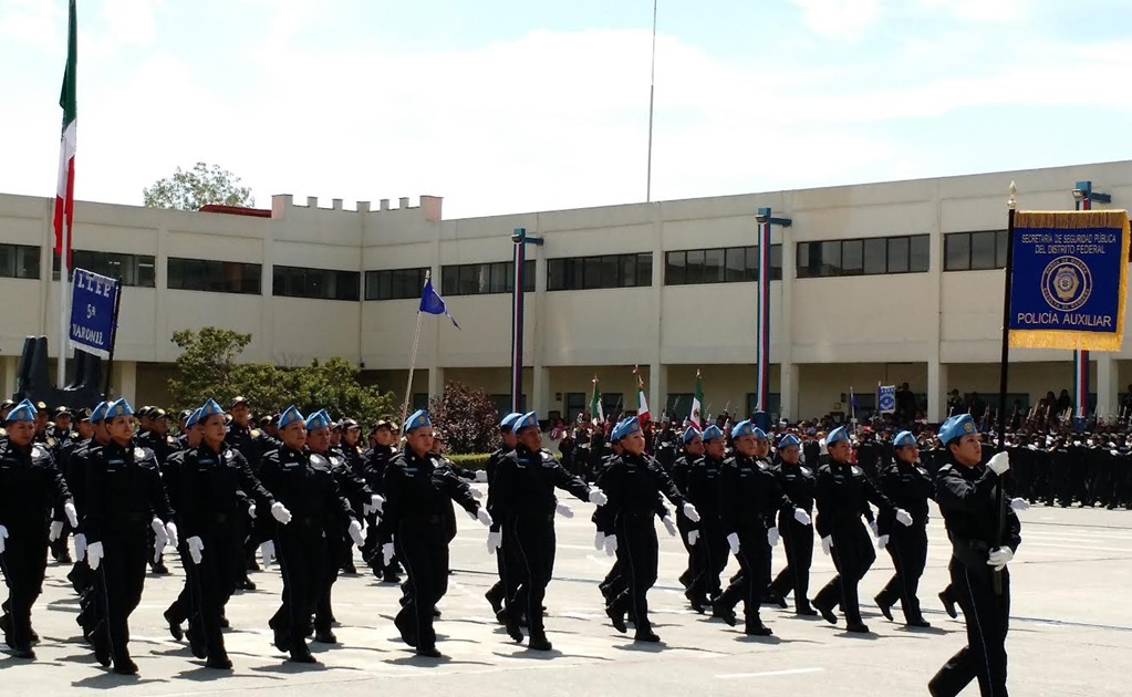 Se gradúan 896 cadetes de la SSPDF