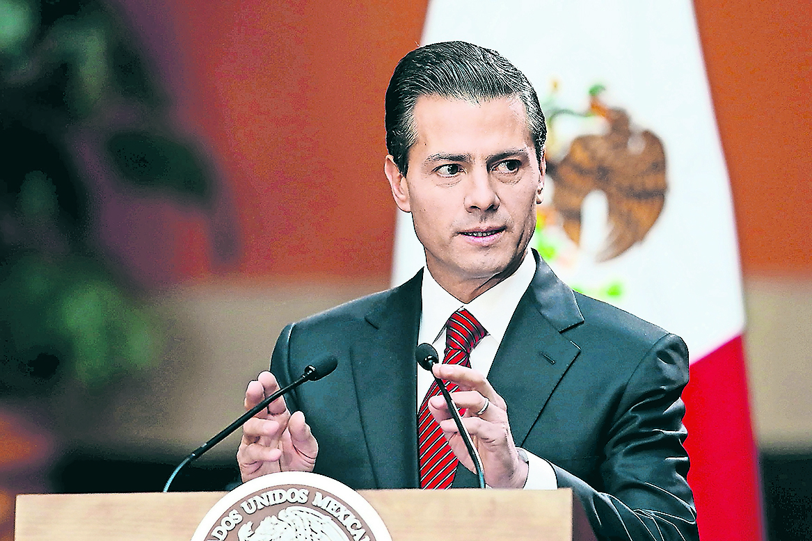 Peña Nieto festeja triunfo de Misael Rodríguez 