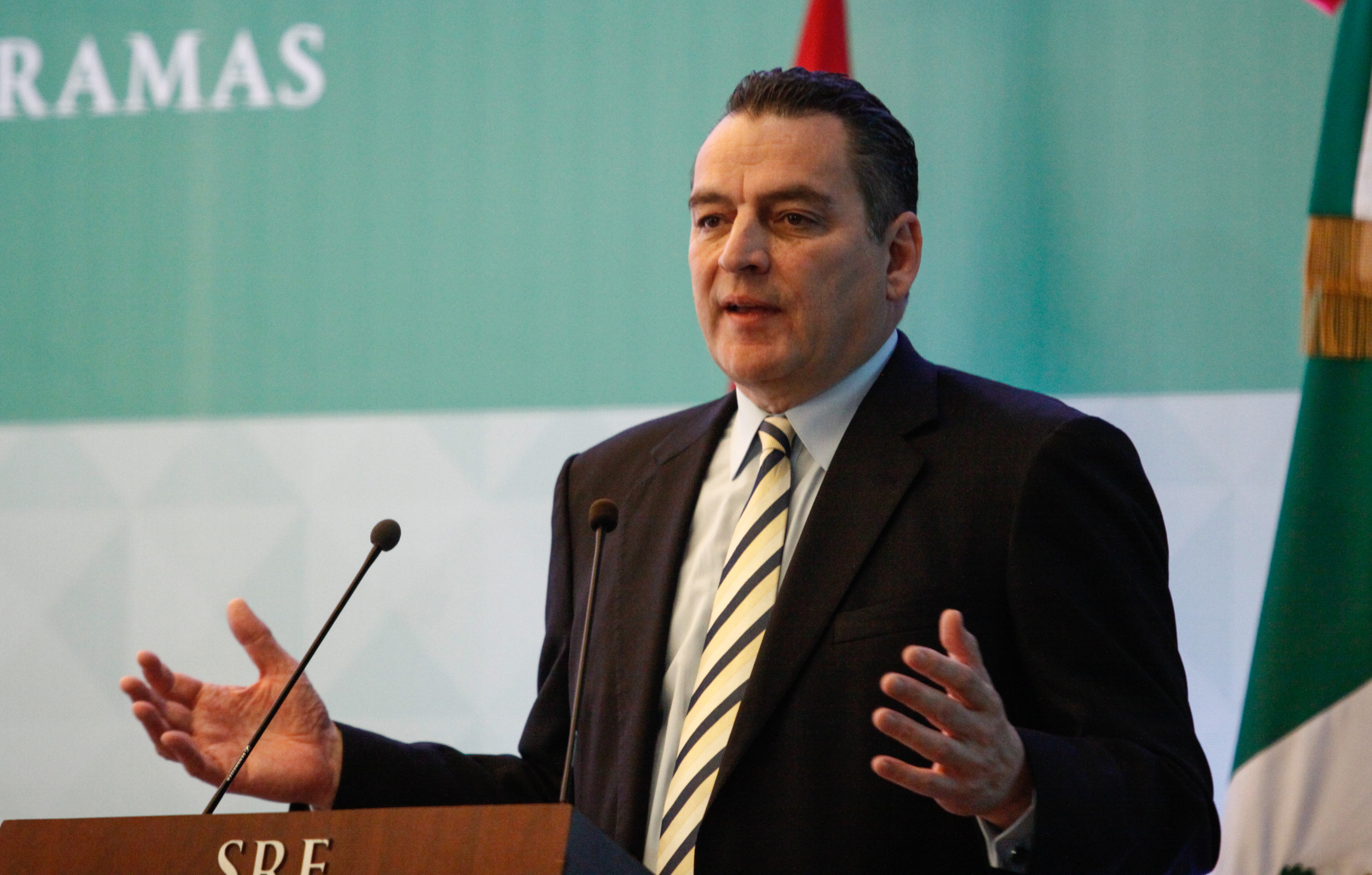 Imposible dialogar con CFE, dice embajada de Canadá en México