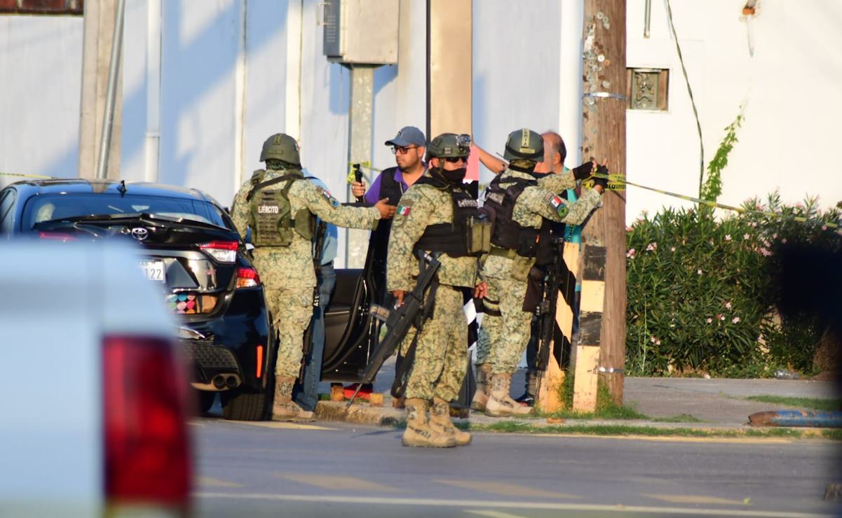 Elementos de la Sedena chocan contra vehículo en Nuevo Laredo, Tamaulipas; abaten a uno de los tripulantes 