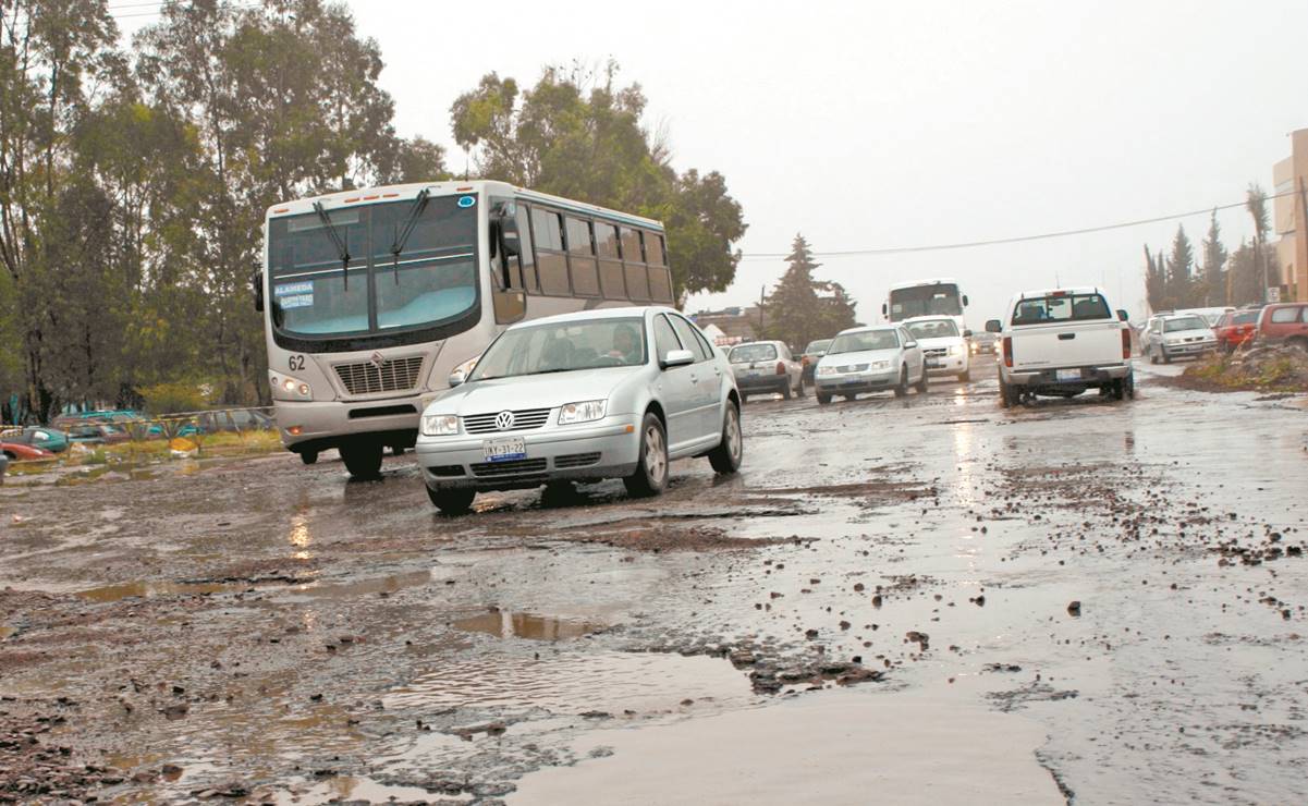 Gobierno prevé recortes a programas carreteros