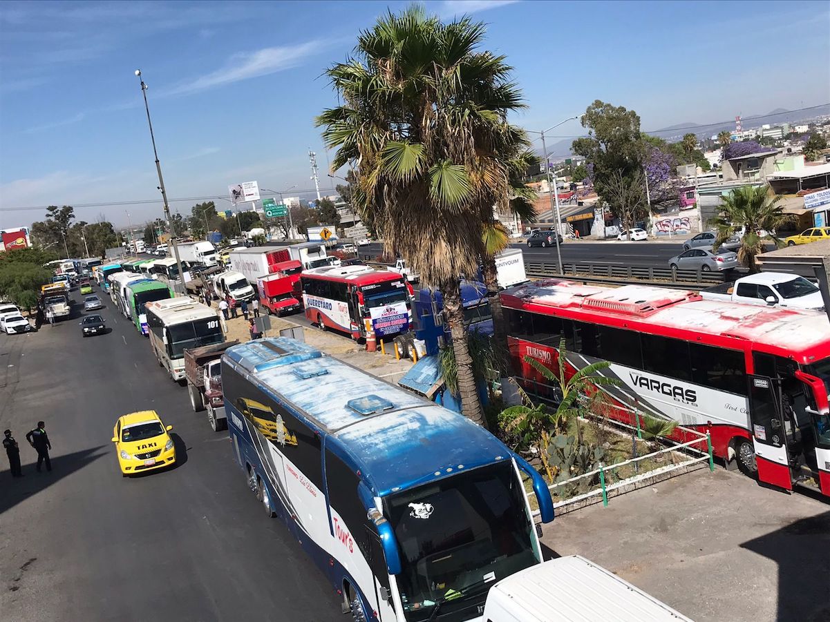 Registran protestas en la autopista México-Querétaro