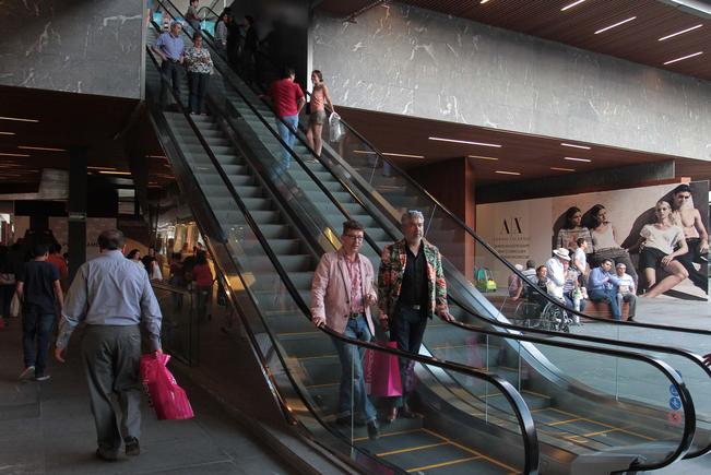 Prevén construir centro comercial en Mompaní