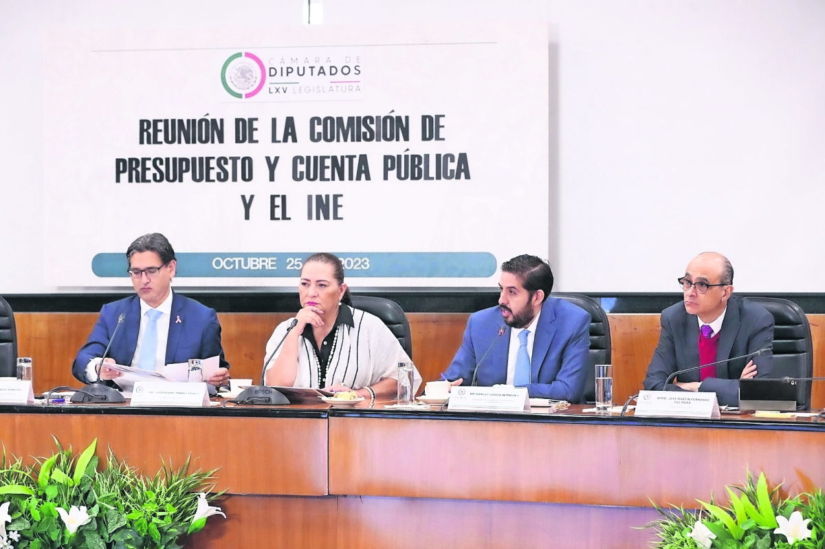 Defienden Tribunal e INE presupuesto ante comisiones