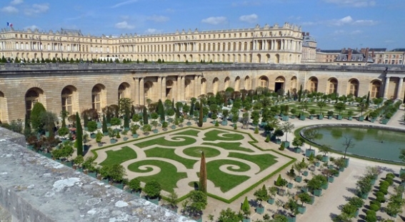 Desalojan el Palacio de Versalles por alerta de bomba, reportan en Francia